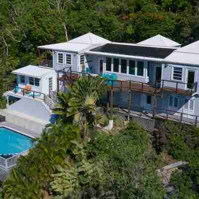 Stunning Views, Peaceful Location, Large Pool & Minutes from Cruz Bay Hotel Exterior