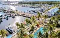 Sentient Waters: 63' Boat With Full Amenities & Sun Deck