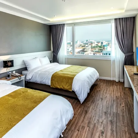 Jeju Galaxy Hotel Отели рядом с достопримечательностью «Храм Сонкванса»
