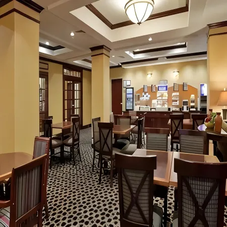 Holiday Inn Express & Suites DOTHAN NORTH by IHG