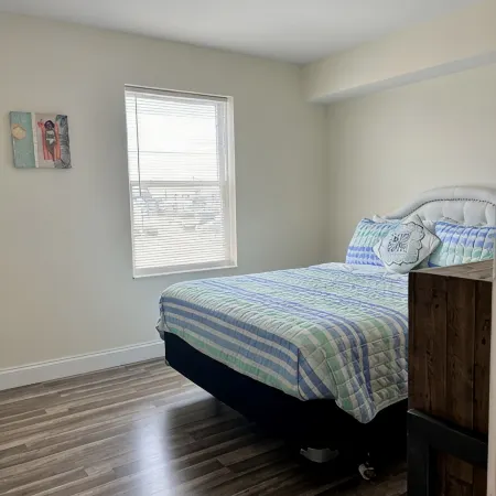 Spacious 4Br Coastal Condo • Steps to Beach & Boardwalk • Parking + Badges