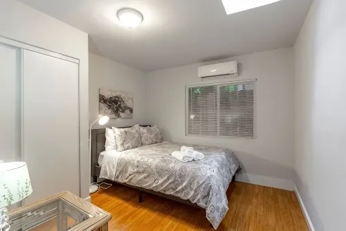 Marbella Lane - 2BR Guest House Dtwn RWC Pking - Wifi