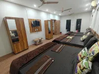 Hotel Shree Kedarnath in Front of Railway Station Platform No 8
