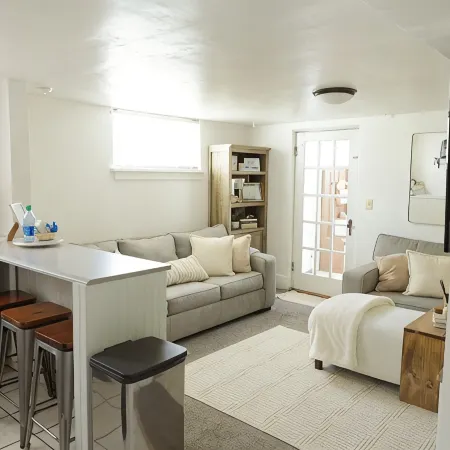 Our Little Villa! Near Freeway, ISU, & Hospital!