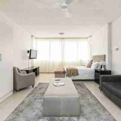 Inn & Out Sandton Park Rooms