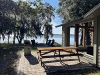 Newly built, charming cozy and quiet river home