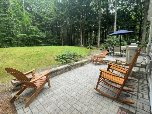 Cozy Long Pond Cottage: Community Access, Private Mooring & Shared Dock. - 4-Star