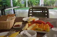 La Modestie Guest House - breakfast