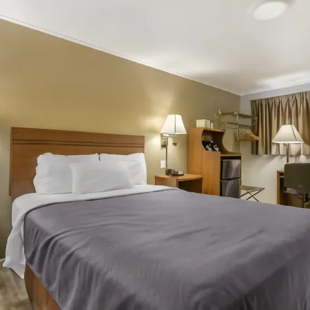 Econo Lodge Bellefonte I-99