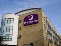 London Kew Bridge Hotels near Griffin Park