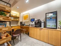 Bundang Carlton Hotel dekat Jeongja-dong