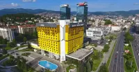 Hotel Holiday