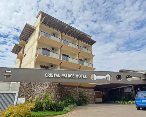 Cristal Palace Hotel Hotele w: Lins