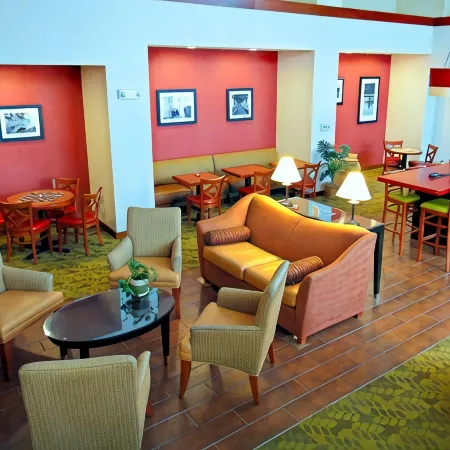 Hampton Inn & Suites Tilton