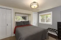 Spacious Layout │West Side │Walk Everywhere │Hot Tub │One Block to River - Bungalows