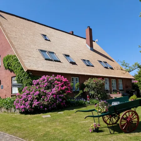 Apartment in the Comfort of an Old Thatched Farmhouse from 1746