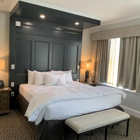 The Tidewater Inn