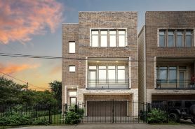Posh Dtwn/Midtown Home w Stunning Roof-Top Terrace