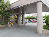 Kamisuwa Station Hotel - parking