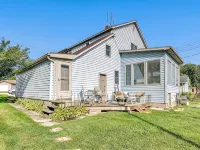 Waterfront Getaway with reserved Dock/Boat Slip on Ahnapee River Wifi Hotels in Algoma