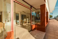 Paya Suites - 주차장