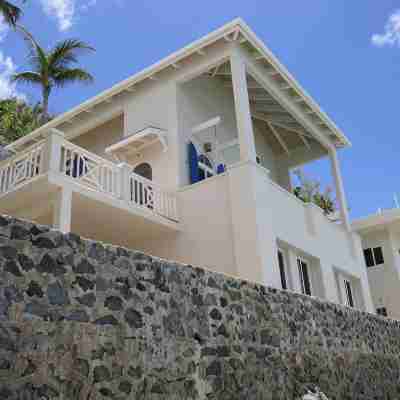 CASA CARIBE SEA LEVEL OCEANFRONT VILLA, Air Conditioning, Beautiful Views! Hotel Exterior