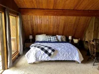 Charming Family Ski Chalet Less Than 5 minutes Drive to Okemo/Jackson Gore - Wifi