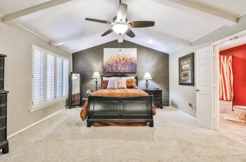 Spacious Retreat in the Heart of Lubbock! Excellent neighborhood ! - บังกะโล
