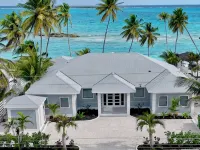 Blessing on the Bay - Brand New 4 bedroom Luxury Beachfront house -  Ferienhäuser