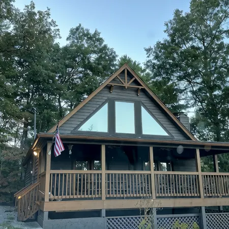 4 Bedroom 3 Bathroom with Covered Porch in Gated Golf Community-HotTub & FirePit