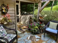 Murphy Mountain House - Creeks, Firepits & High Speed Internet! - balcony