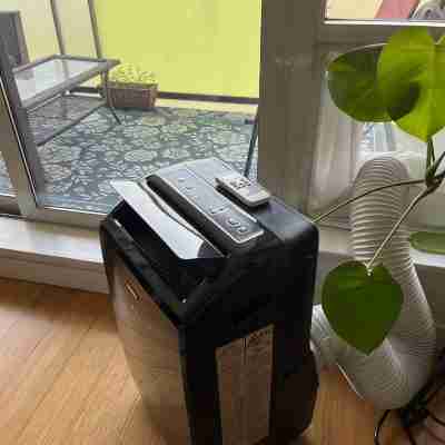 Stylish, Bright, Chinatown Condo, w/secure parking, pet ok, view, self-check-in. Others