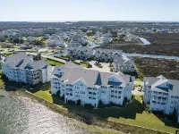 A Pirates Life - Fishing, Boat Slip, Pool, Gym! - balcony