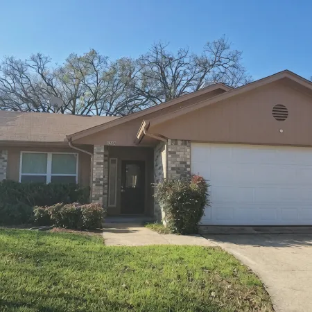 SUPERHOST/Luxury Duplex; Crib; AT&T Stadium/6 Flags< 3 miles
