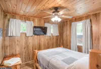 Waterfront Cottage with Hot Tub, & Fire Pit. Pet Friendly. - Alphydda