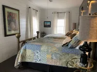 Informality and Privacy for families, couples, and individuals. - 3-Star