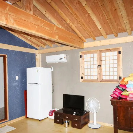 Gurye Unjoru Makdungi Hanok Stay