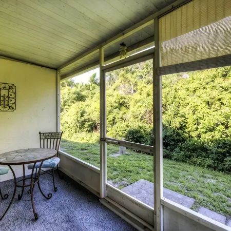Long Stays Welcome ~ Pet Friendly