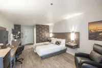 Lewis River Inn - Pet friendly