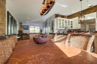 Luxury Coronado Home 500ft to Beach, Ferry, & Restaurants + Rooftop - جاكوزي