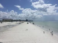 德里夫特旅館A，距海灘步行2-3分鐘，配有恆溫泳池及其他設施 - 鄉村度假屋