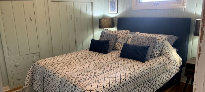 Cheerful Port Austin Cottage, short walk to the Beach! Hotels in Huron County