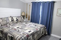 Lake View cottage, secluded, quiet, total remodel, 3 king beds - Wifi
