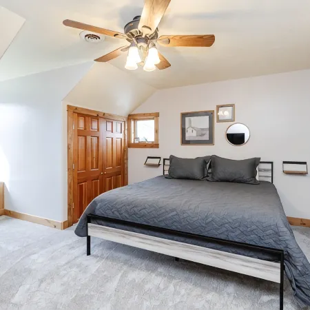 The Farmhouse at Sundrop Acres Hotels in Cache County