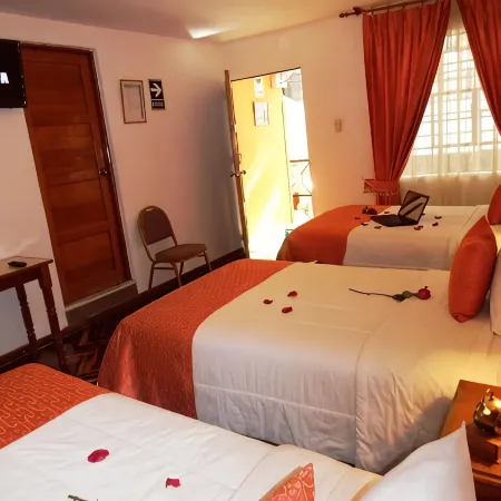 Hotel Puno Terra Отели рядом с достопримечательностью «Кафедральный собор Пуно»