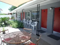 The Scoot Inn - 2-Star