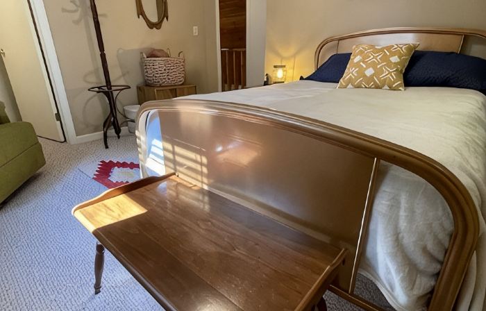 Spacious 3Br Cabin Near Trails for Spring Break or Summer Getaway! Pets Welcome!