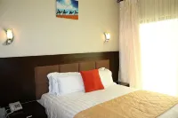 Nomads Court Lodge - 3-Star
