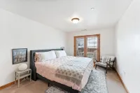 Luxe Chalet - Sleeps 15 - Balkoner