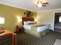 Deer Haven Inn - parking
